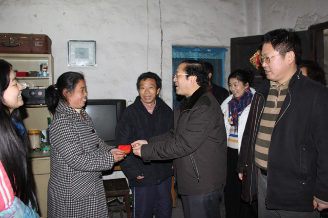 ���F(tu��n)������(j��ng)���T��ο����˾���y��